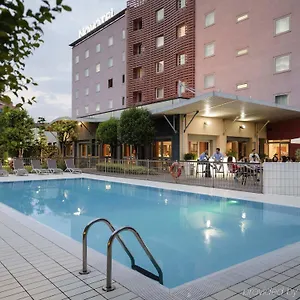 Novotel 2 Hotel
